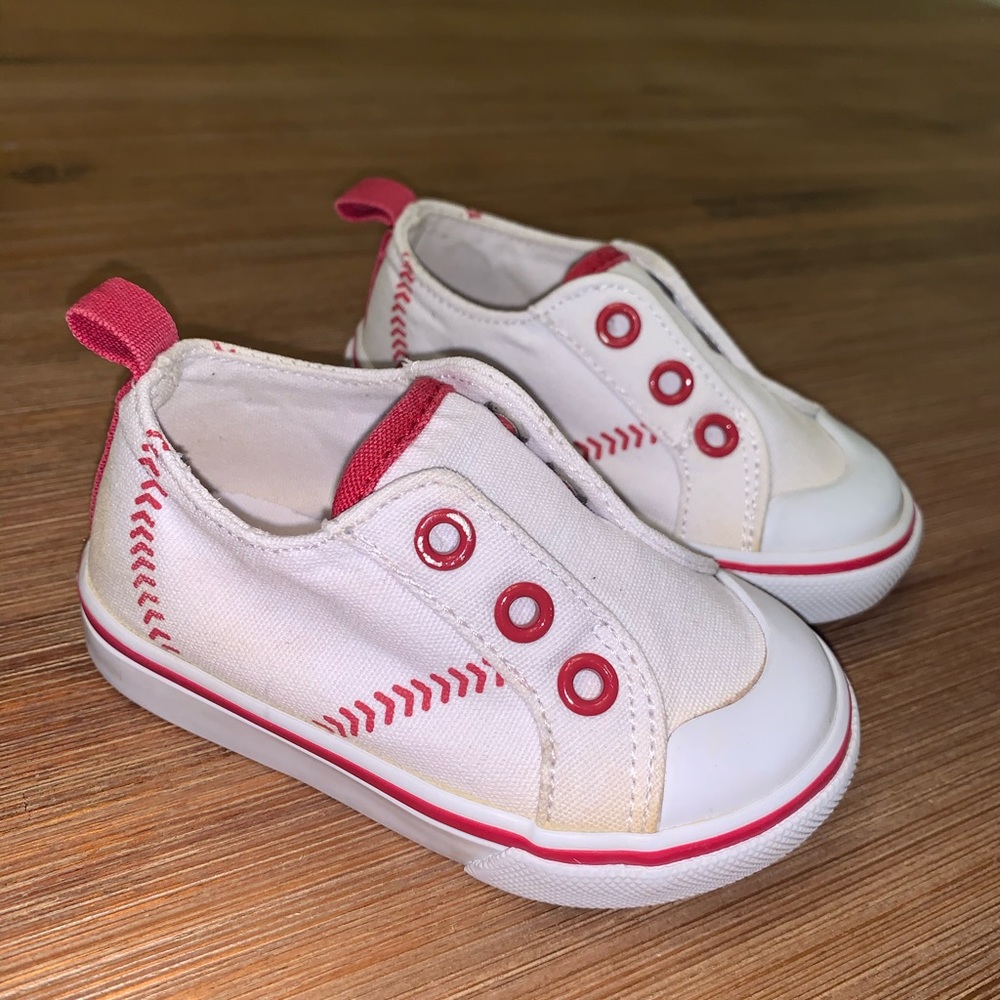 Gymboree size 4 baseball sneakers